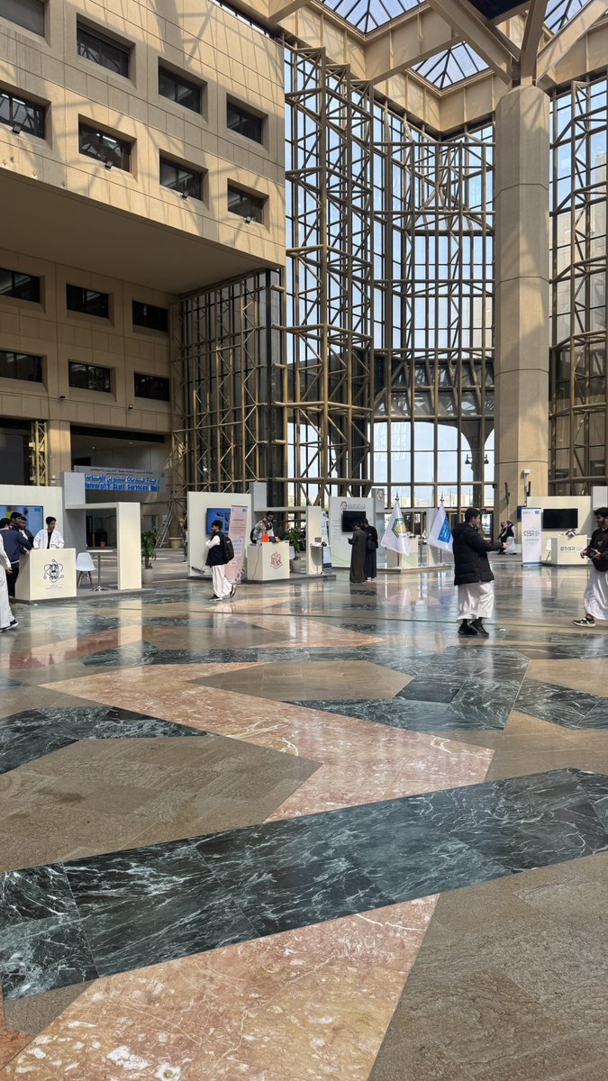 جانب من مشاركة #الجمعية_السعودية_لعلوم_الأرض في المعرض المصاحب للمؤتمر الدولي الثاني عشر لتطبيقات الإشعاع والنظائر المشعة في الصناعة #جامعة_الملك_سعود 
#وزارة_الصناعة_والثروة_المعدنية