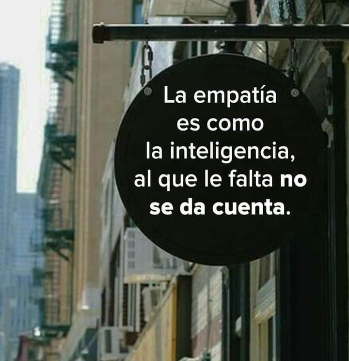 cchavezbowen's tweet image. No todos tendrán empatía. No te amargues. Trata de explicarles. 

Si los ha hecho reiteradas veces e insisten en no validar lo  que sientes, entonces piensa si lo que necesitas es tomar distancia.

#Psicologia  #onlinetherapy