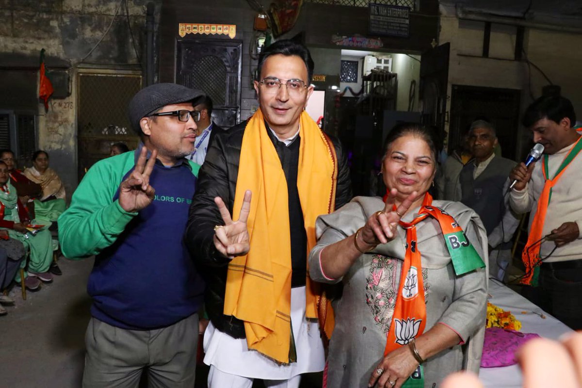 JitinPrasada's tweet photo. Glimpses of my election campaign in Delhi . 
#DelhiElection2025 
@BJP4India @BJP4Delhi https://t.co/Y5Q9B5VfcV
