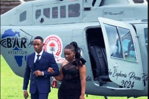 kat_festo's tweet image. Helicopter guy from Elite, we are waiting for results. Dont think we have forgotten...