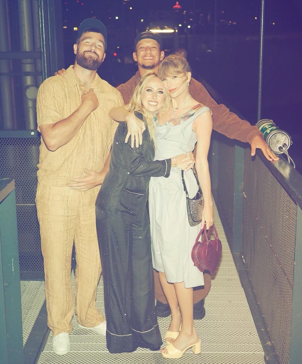 tscrazier's tweet image. examples of the fuckass filter in case anyone is doing a search 😁 btw taylor we love your filter and we tease it endearingly!! long live the fuckass filter
