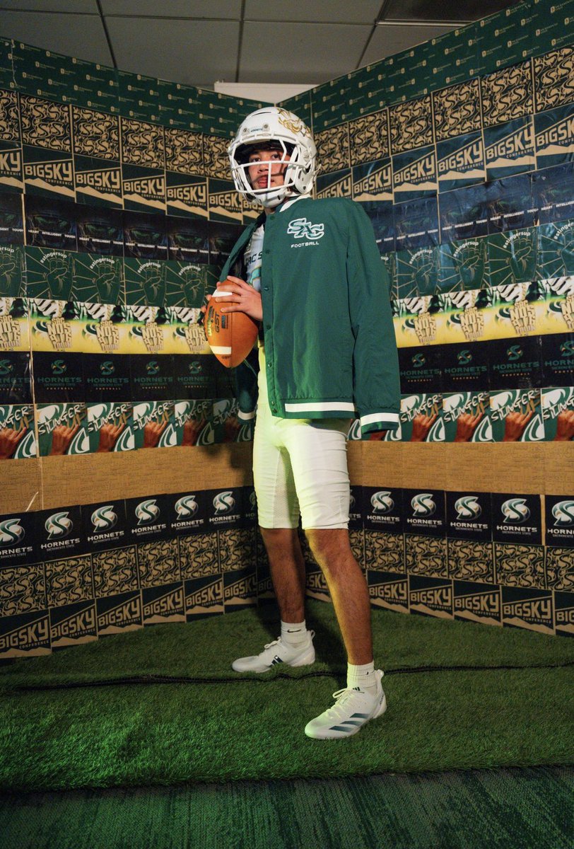 Simon Lopez (@simonlopez__) on Twitter photo I had an amazing official visit at Sacramento state this past weekend!!! Thank you to all the coaches and staff for a great experience! #GoGoSacramento
<a href="/BrennanMarion4/">Coach Marion</a> <a href="/CoachKMerch/">Ken Merchant</a> <a href="/SacHornetsFB/">Sac State Football</a> I had an amazing official visit at Sacramento state this past weekend!!! Thank you to all the coaches and staff for a great experience! #GoGoSacramento
<a href="/BrennanMarion4/">Coach Marion</a> <a href="/CoachKMerch/">Ken Merchant</a> <a href="/SacHornetsFB/">Sac State Football</a>