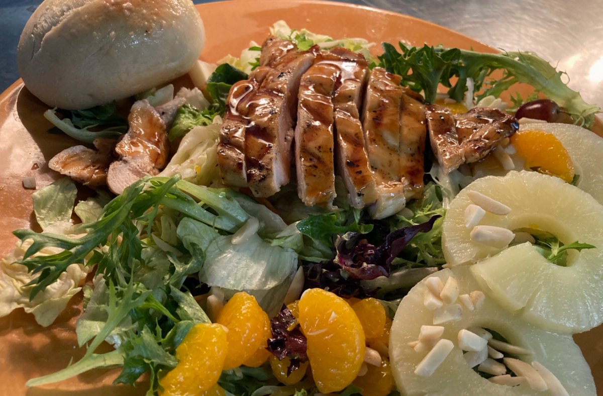 TCsReferee's tweet photo. Crisp, refreshing, and fantastic BIG REF SALADS, come find your new favorite today, served with some of the BEST HOMEMADE DRESSINGS around.

WED HOMEMADE SOUPS (1.29.25):
Polynesian Pepper Pork (IT RETURNS!!!)
Grilled Cheese Tomato
Chili (every day)

#SaladLocal https://t.co/jDcT5GLhJD