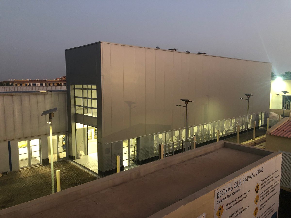 AguasPontaPreta's tweet photo. Em 2024, a infraestructura hidro-energética da #NETSAL lavou 6.849 tn de roupas. Um aumento interanual de 11% com una diminuição de 22% no consumo de água.
#IlhadoSal
#CaboVerde https://t.co/Y9CIOwOWlE