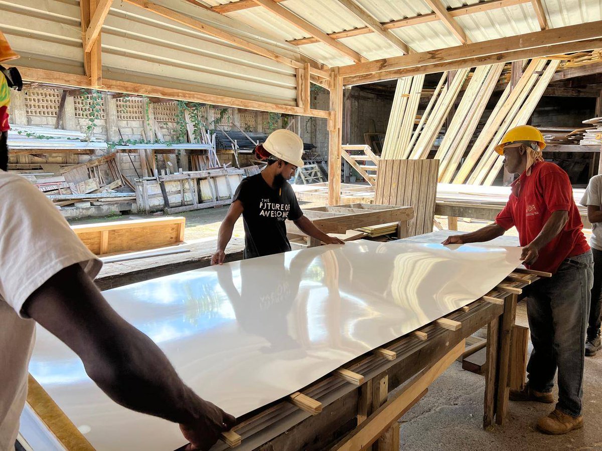 🚀 Our former SAGE apprentices are now employed &amp; supervising the next batch in our new Carpentry Apprenticeship with Creative Design! 🔨👏🏽
Thanks to @TAMCCGrenada @GNTA @CreativeDesign and the Government of Canada for making it possible. 

#cican_sage#CanadaCaribbean