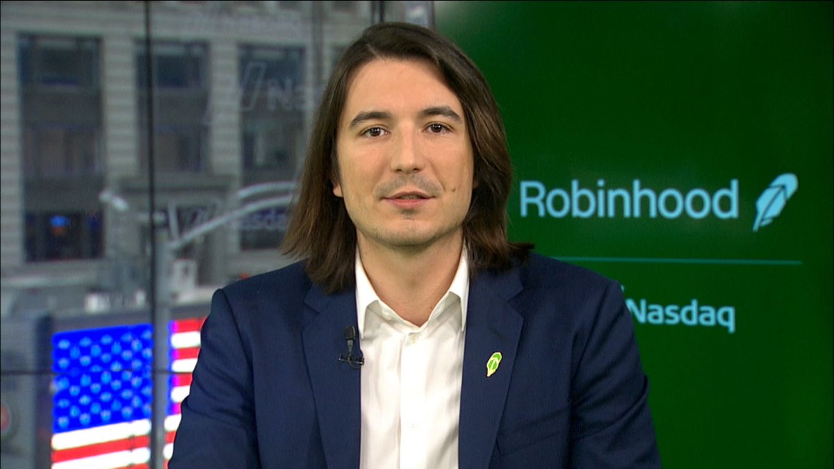 🚨 Breaking: Robinhood CEO Vlad Tenev calls on the SEC to update investor rules and allow equity tokenization for startups.

Trillions coming this bull run! #RWA