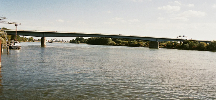 AGAB_eV's tweet photo. Vor 10 Jahren
10.2.2015
A 643 - Vollsperrung der Schiersteiner Brücke
 https://t.co/9gVjou4oZB https://t.co/s7iQoATnai