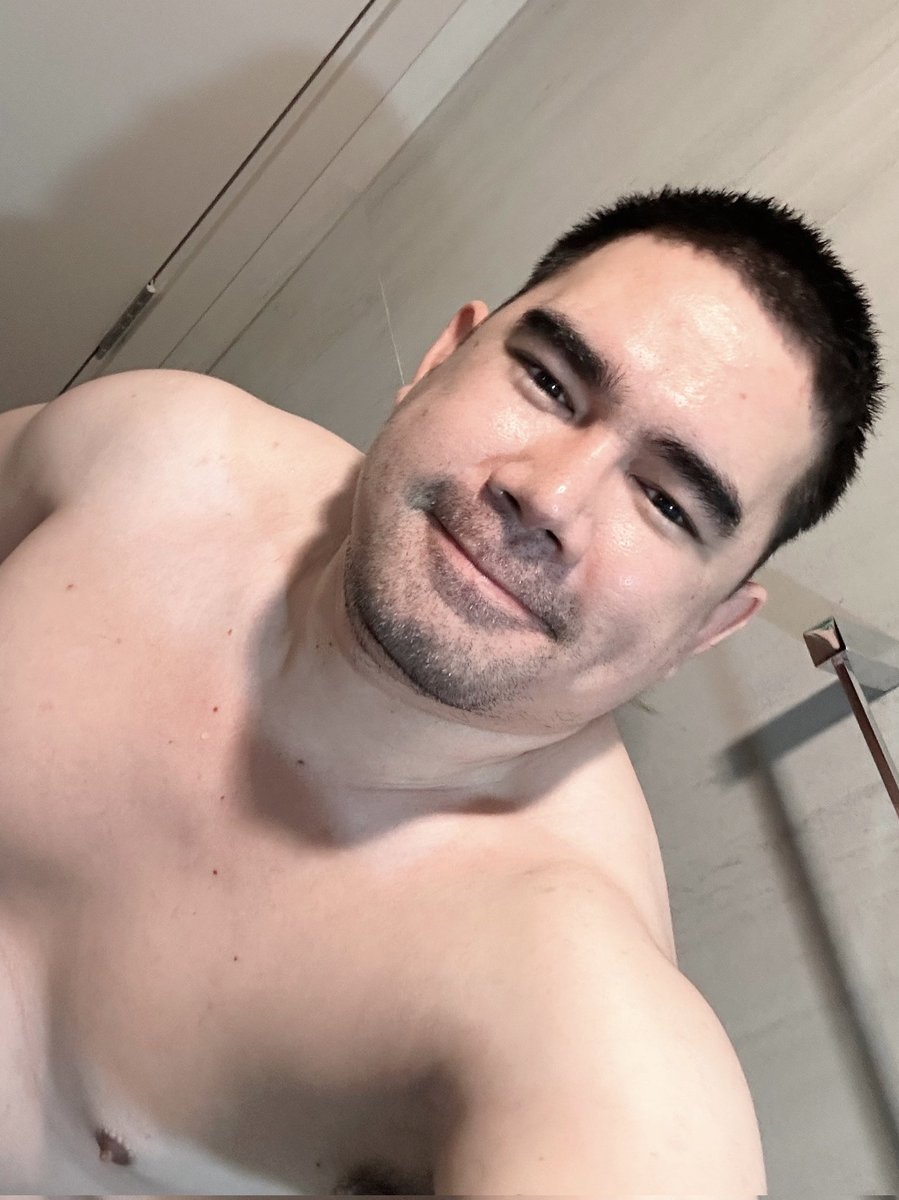 อยากหุ่นดีก็ออกกำลังกายให้เหนื่อย  ตอนนี้เหนื่อยแล้วเหลือแต่หุ่นดี