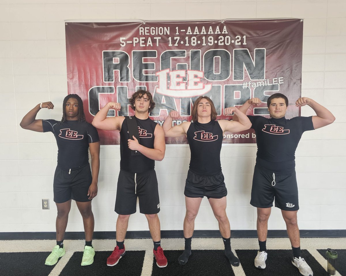 The Rocker Lee (@rockerlee229) on Twitter photo Big Squat Maxes this morning in the Weight Room...excited to see these ➕️ as the year progresses 🏋♂️ <a href="/JaydenHudson008/">Jayden Hudson</a>, <a href="/coen_cooper/">coen cooper</a>, Garrett Nash, <a href="/tyler_hend36923/">Tyler Henderson</a> Big Squat Maxes this morning in the Weight Room...excited to see these ➕️ as the year progresses 🏋♂️ <a href="/JaydenHudson008/">Jayden Hudson</a>, <a href="/coen_cooper/">coen cooper</a>, Garrett Nash, <a href="/tyler_hend36923/">Tyler Henderson</a>
