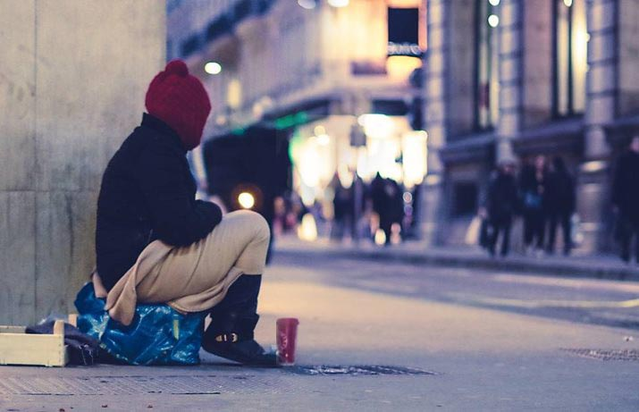 With freezing temperature forecast, if you are concerned about anyone rough sleeping, help is available.
☎️In Belfast call The Welcome Organisation on:
07894 931 047
☎️In Derry/Londonderry call First Housing:
07540 100 208
☎️In any other area, call us directly on:
03448 920 908.