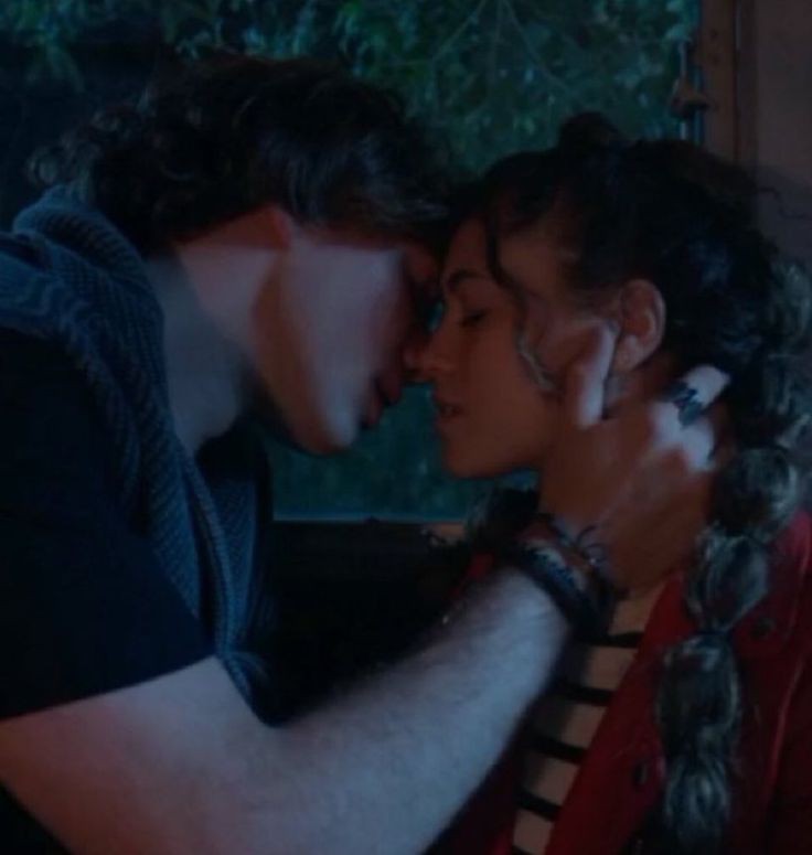 día 3: shipp favorito
#MargaritaWeek 
el gc enamorhado del amor