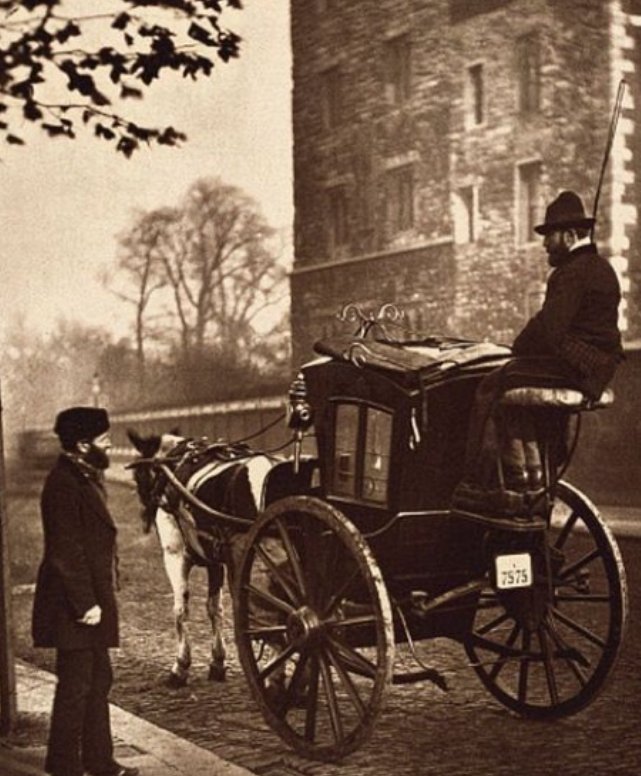 History🇬🇧Victorian Era: The London Cab, 1877.

Good Morning Cabbie, Richmond, Please.