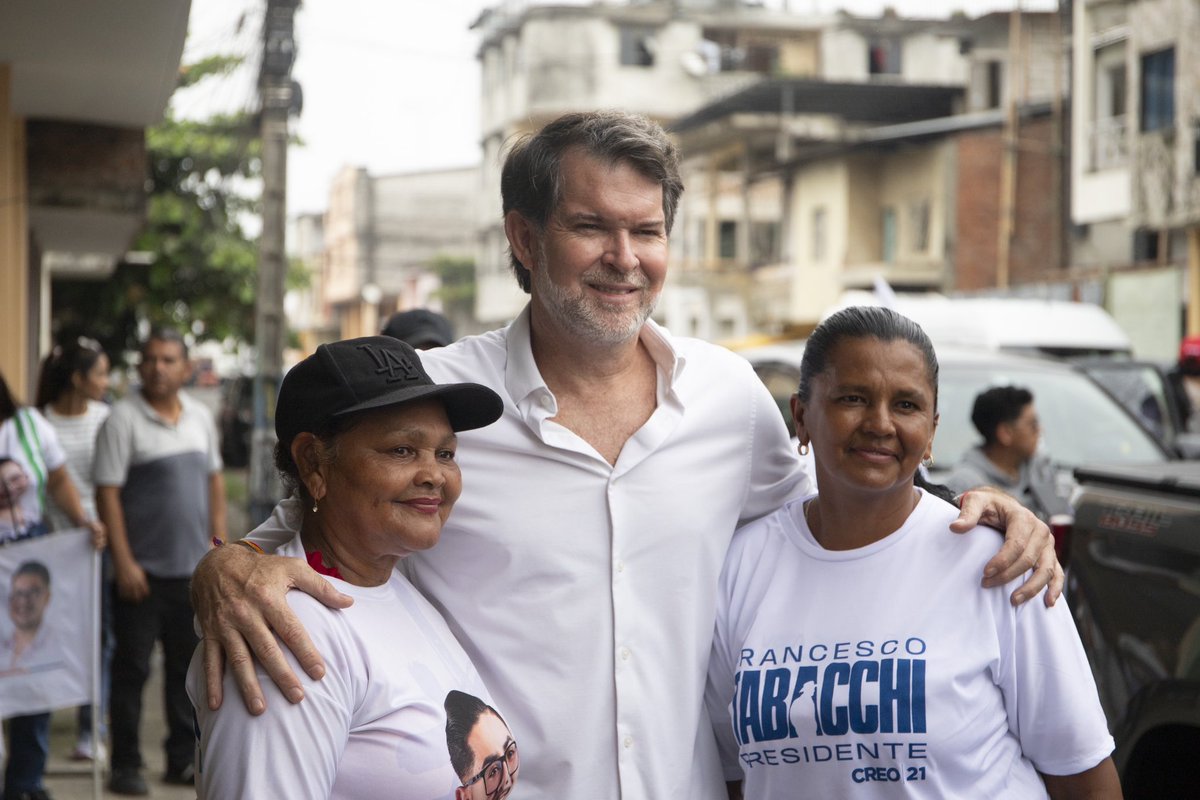 Francesco Tabacchi (@ftabacchir) on Twitter photo Disfruto cada caravana donde puedo saludarlos y abrazarlos a todos 🫂🫶🏼 Disfruto cada caravana donde puedo saludarlos y abrazarlos a todos 🫂🫶🏼