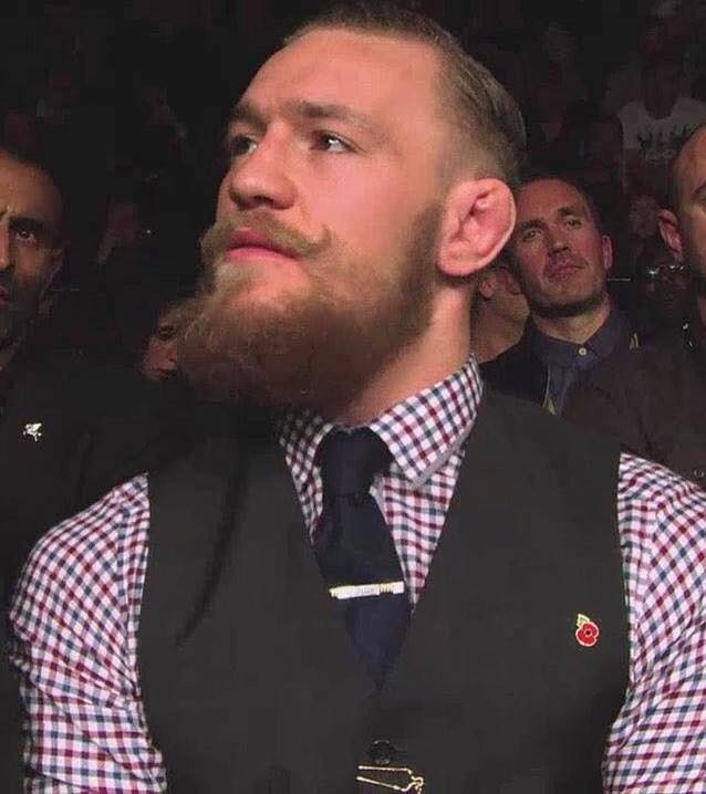 Lynchimages's tweet photo. @TheNotoriousMMA Look like a right Royal Arse poppy n all. https://t.co/099x40lsta
