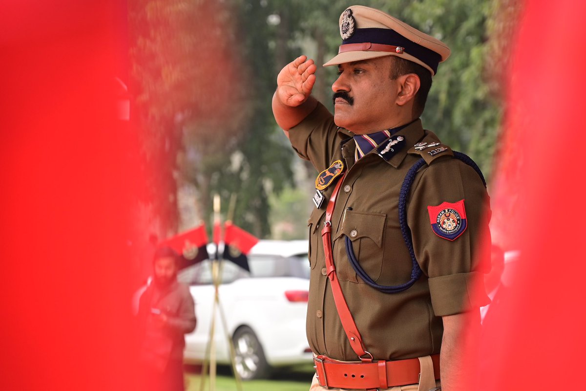 dipankarbrh's tweet photo. Final salute of @gpsinghips sir as DGP Assam… https://t.co/xJsKLr1zZ6