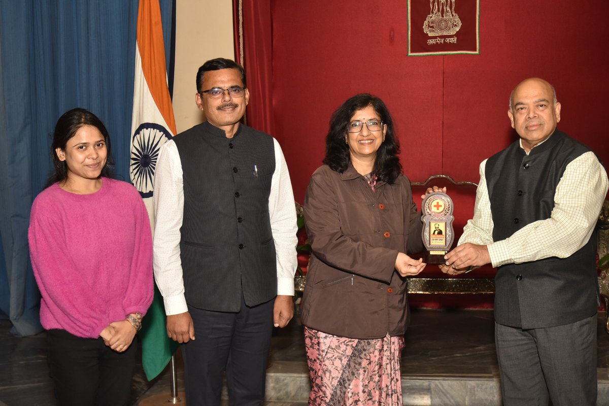 IRCS-WEST BENGAL (@ircsbengal) on Twitter photo The Hon'able Chairman Dr S K Pattanayek, IAS ( Retd)& General Secretary Sandeep Kumar Singh has handed over the Institutional Membership Certificate to the Principal of Vedanta College Kolkata at Rajbhavan Kolkata. 
Vedanta College will open YRCunit  very soon & organise OR progm The Hon'able Chairman Dr S K Pattanayek, IAS ( Retd)& General Secretary Sandeep Kumar Singh has handed over the Institutional Membership Certificate to the Principal of Vedanta College Kolkata at Rajbhavan Kolkata. 
Vedanta College will open YRCunit  very soon & organise OR progm