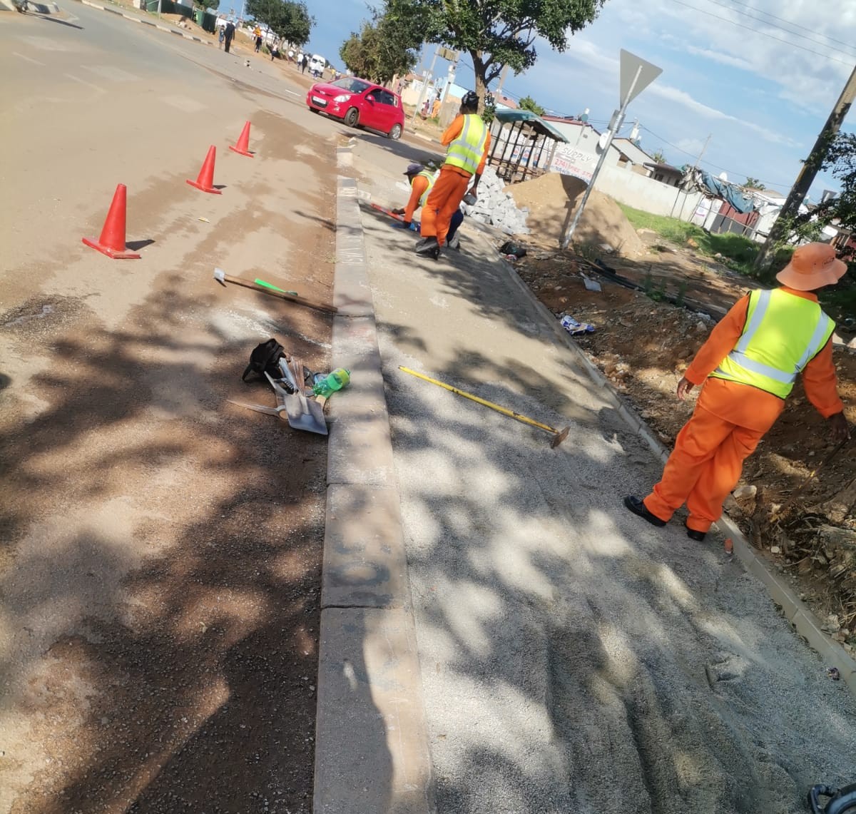 JDA_joburg's tweet image. #SpatialTransformation: The @jda_joburg (JDA), on behalf of the @CityofJoburgZA&apos;s Transport Department, is making significant progress in its efforts to ensure safer and more accessible streets for pedestrians and commuters through the Tshepisong Non-Motorised Transport…