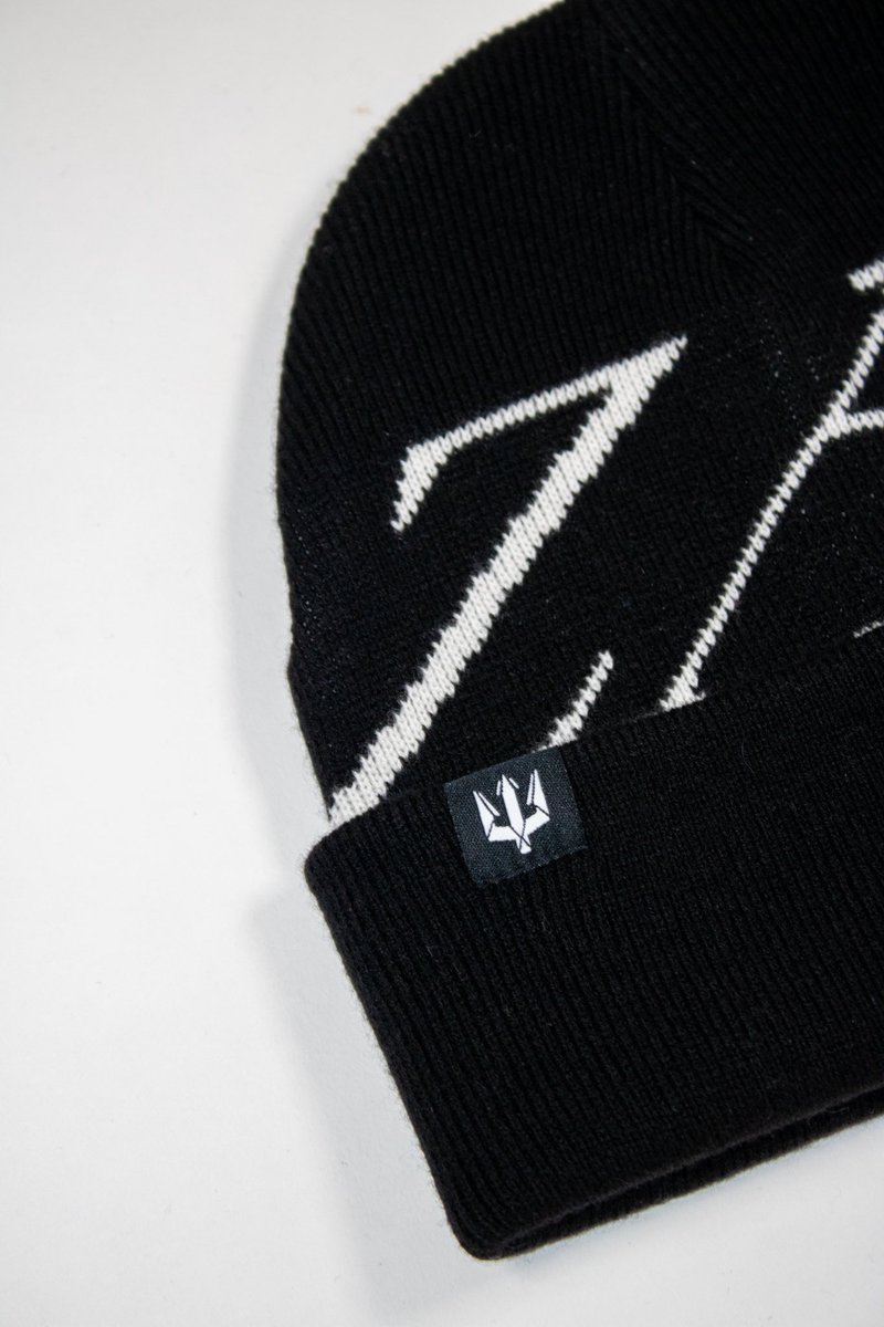 LIVEEEEE NOWW IN BIO. 

Introducing Zale Luxury beanie. Our first-ever Lux Beanie—a premium blend of style, warmth, and sophistication.
