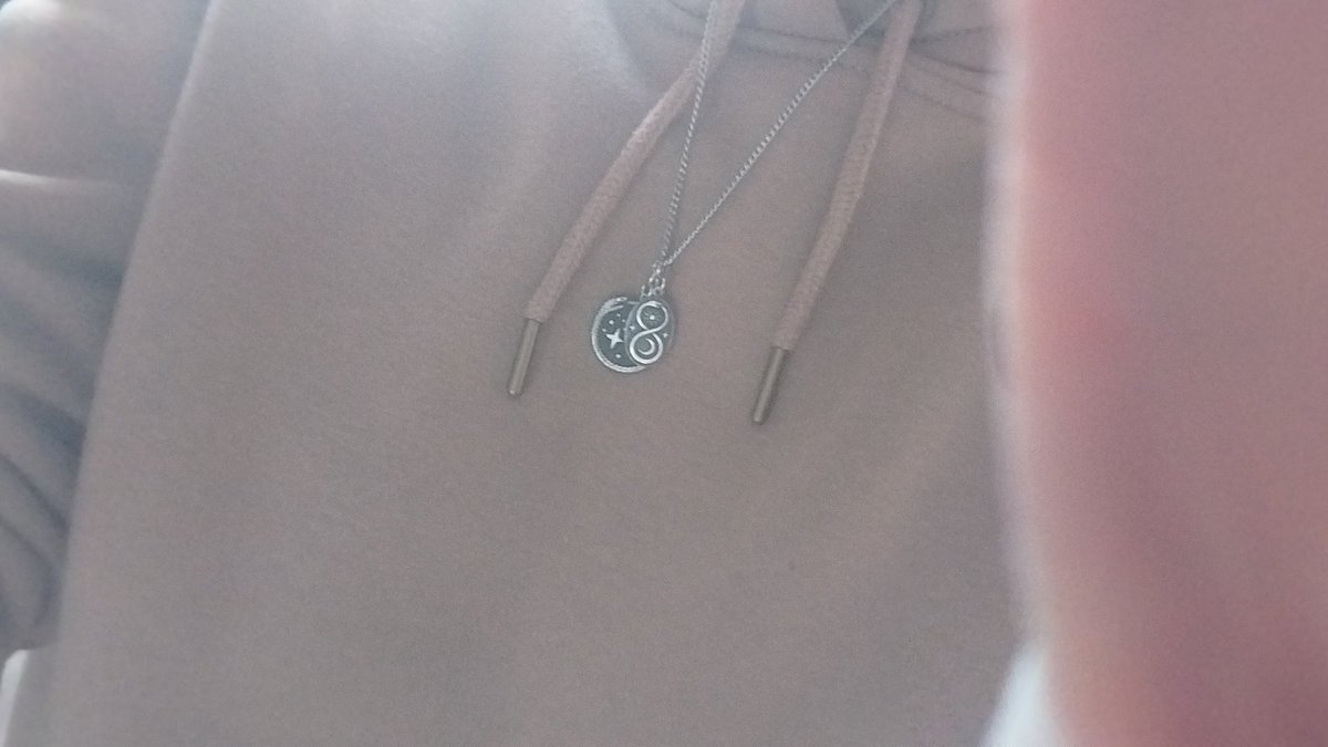 Daughter_ofRome's tweet image. Cut Your Karma

Or Run Away

Scales attached to you

Will Not Turn Mine

#Oroboros