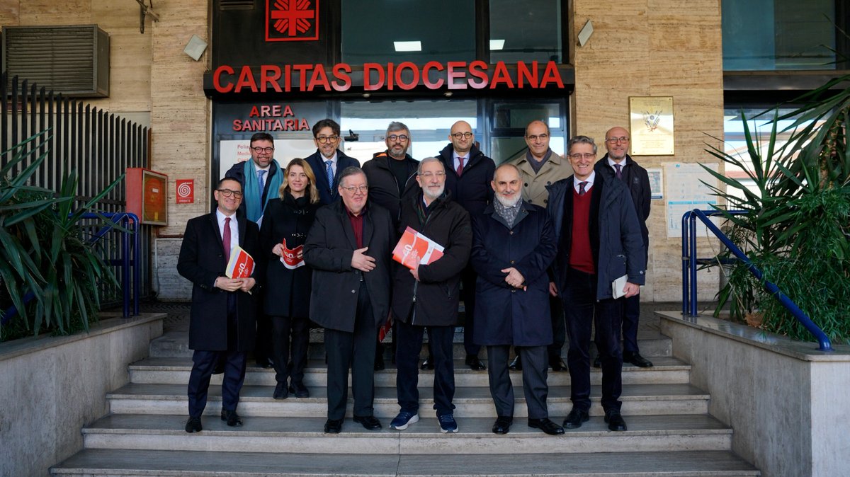 Nella giornata di oggi, l’AD di <a href="/fsitaliane/">Ferrovie dello Stato Italiane</a> Stefano Antonio Donnarumma e il direttore Caritas della <a href="/diocesidiroma/">Diocesi di Roma</a> Giustino Trincia hanno firmato un accordo per la consegna di una nuova struttura situata in via Marsala 101, nella stazione di Roma Termini tinyurl.com/bdd4v5na