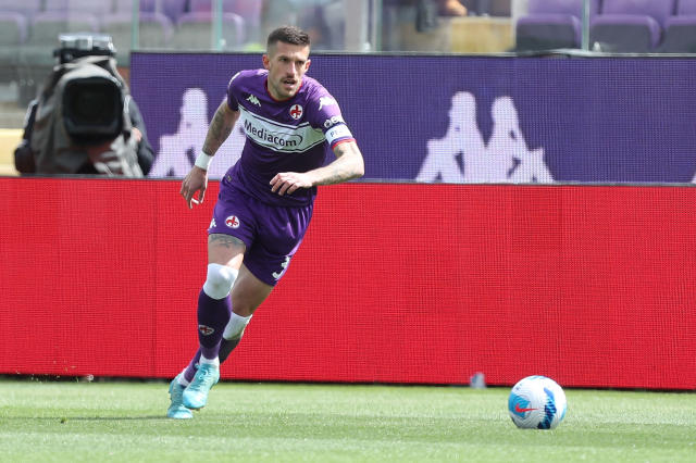🟣Cristiano Biraghi, Inter Milan ve Napoli'nin transfer radarında.   

⚪Inter , Nicola Zalewski yerine Biraghi'yi kadrosuna katmayı düşünüyor.  

(One Football)  

#mercato #calciomercato #serieA #Inter #milan #napoli #fiorentina