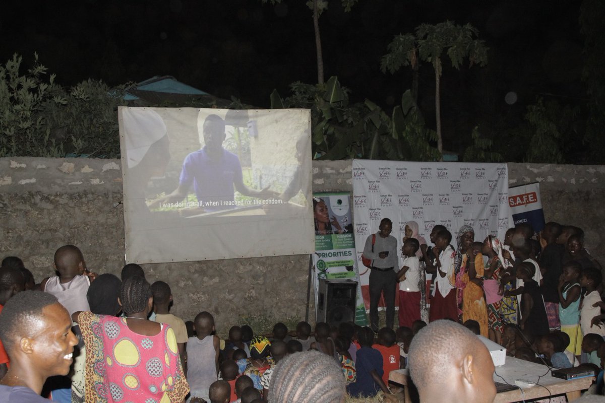 Ongoing, #Uamuzi Community Screening D1 at Mwavitswa Village, Mtwapa.
We are using the film #Uamuzi to break down stigma around sexual and reproductive health in target communities, creating an enabling environment where SRHR &amp; GBV prevention are spoken about.
#WhereChangeHappens