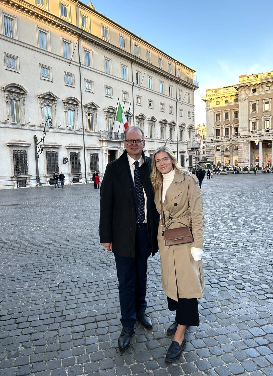 Happy for the opportunity to meet Estonian #cyber expert Anett Numa in Rome. Pleased to discuss international and #NATO cooperation in the cybersecurity, hybrid &amp; defence industry areas, support to #Ukraine 🇪🇪🇺🇦, and strengthening collaboration with Italy 🇪🇪🤝🏻🇮🇹
