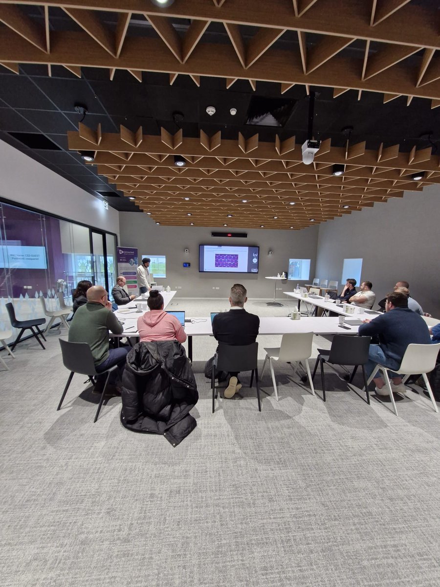 DPPcdydd's tweet image. Rydyn ni’n dod i ddiwedd peilot cwrs #DPP newydd ‘Deall Cadwyn Gyflenwi Lled-ddargludyddion’, a ddatblygwyd ar y cyd rhwng Prifysgol Abertawe a’r Catapwlt Lled-Ddargludyddion Cyfansawdd ar gyfer clwstwr #CSconnected. Diolch i bawb ddaeth i’r digwyddiad.