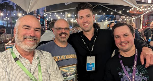 stratodesk's tweet photo. We asked Stephen Wagner, an internationally renowned #EUC expert and all-around good guy, his thoughts on #Windows10EOL. 

Read about your options:
https://t.co/GiMT89Da83

#Windows11 #VDI #VirtualDesktops #ITManagement #EndUserComputing #TechUpgrade #ITInfrastructure https://t.co/APgoDs3YRj
