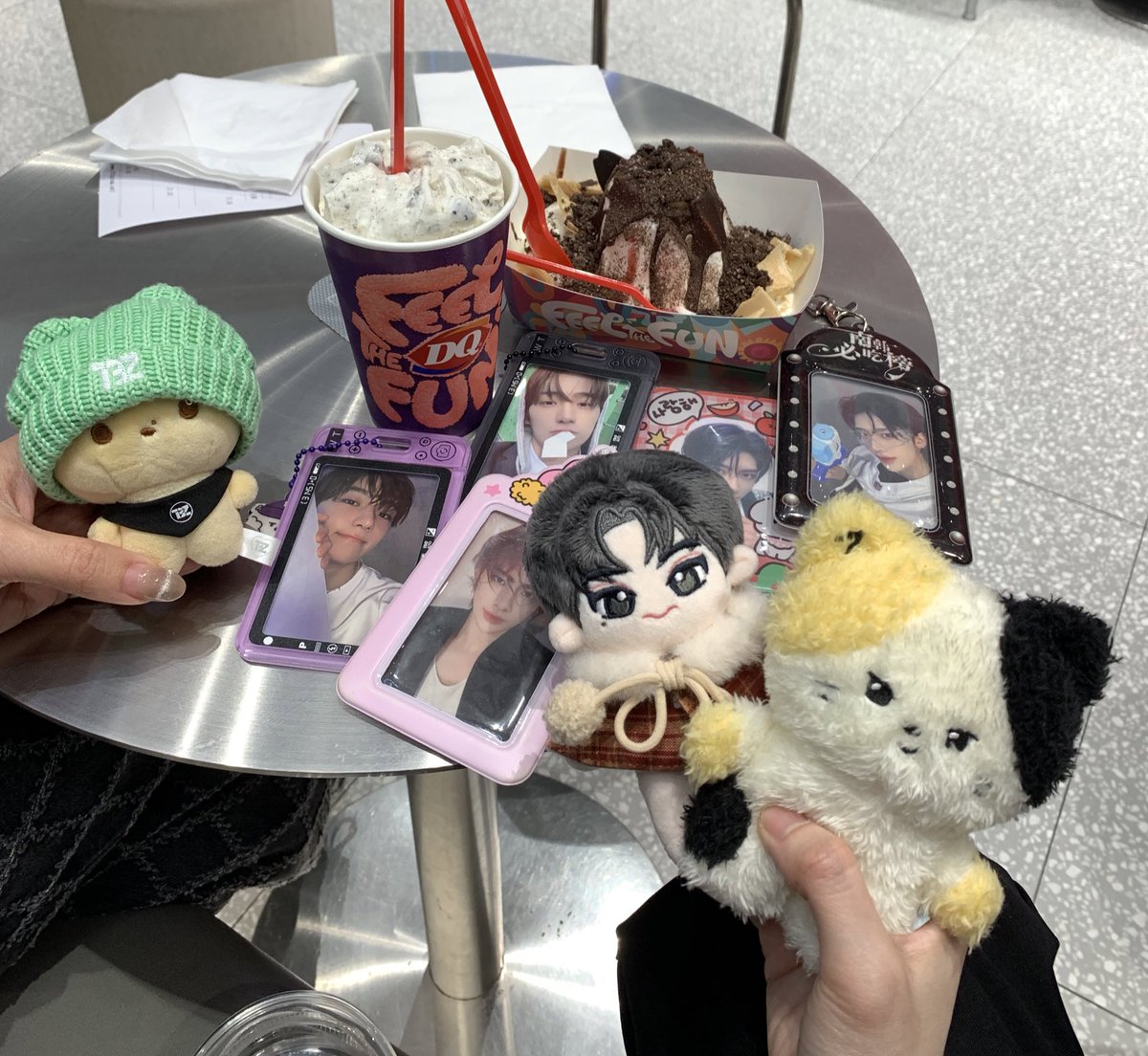 iraii111's tweet photo. 洁柔纸出门素这样嘟 宝宝先吃🍧🥄
🧧✨zb1今年求一首好歌 wk1求求你🥺🙏🏻

#리키 #ZEROBASEONE #RICKY #제로베이스원 #박건욱 https://t.co/ecy966AbtL
