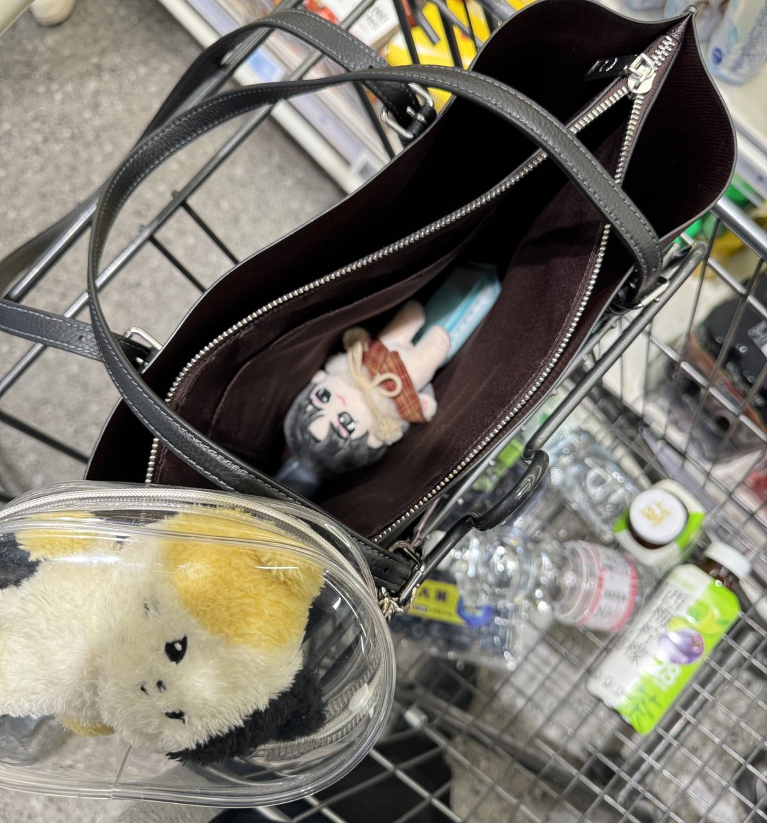 iraii111's tweet photo. 洁柔纸出门素这样嘟 宝宝先吃🍧🥄
🧧✨zb1今年求一首好歌 wk1求求你🥺🙏🏻

#리키 #ZEROBASEONE #RICKY #제로베이스원 #박건욱 https://t.co/ecy966AbtL