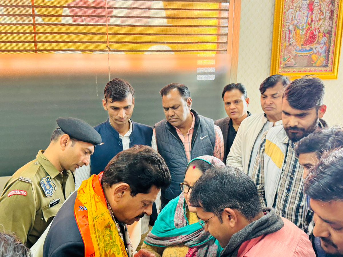 <a href="/naresh_jsharma/">Naresh Sharma</a> श्री मान जी,
ये युवा भी सेतू थे सरकारी योजनाओं और प्रदेश की जनता के
एक साल से आश्वासन में बैठे हैं,अचानक सरकार ने बिना कारण के हटा दिया।
#अटल_प्रेरक_भर्ती में समायोजित करें सरकार
#बजट_2025-26 में हो इनका समाधान 
<a href="/madandilawar/">Madan Dilawar</a> <a href="/RajCMO/">CMO Rajasthan</a> @sanjay_hingwa1 <a href="/YMSSRAJASTHAN/">युवा मित्र संघर्ष समिति राजस्थान Official</a> <a href="/1stIndiaNews/">First India News</a>