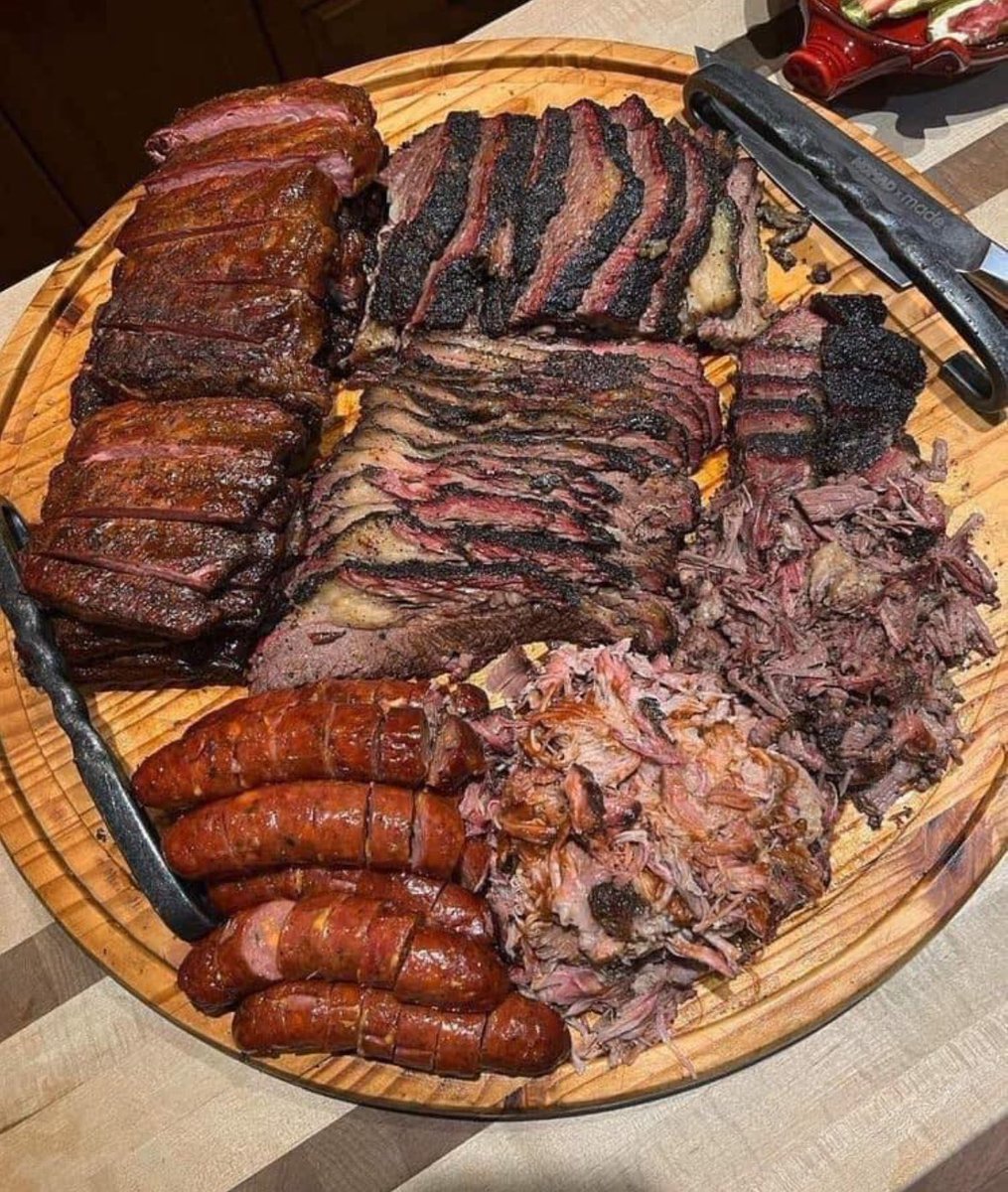 Hearty steak spread!

Eat as it is or in burrito/burgers?