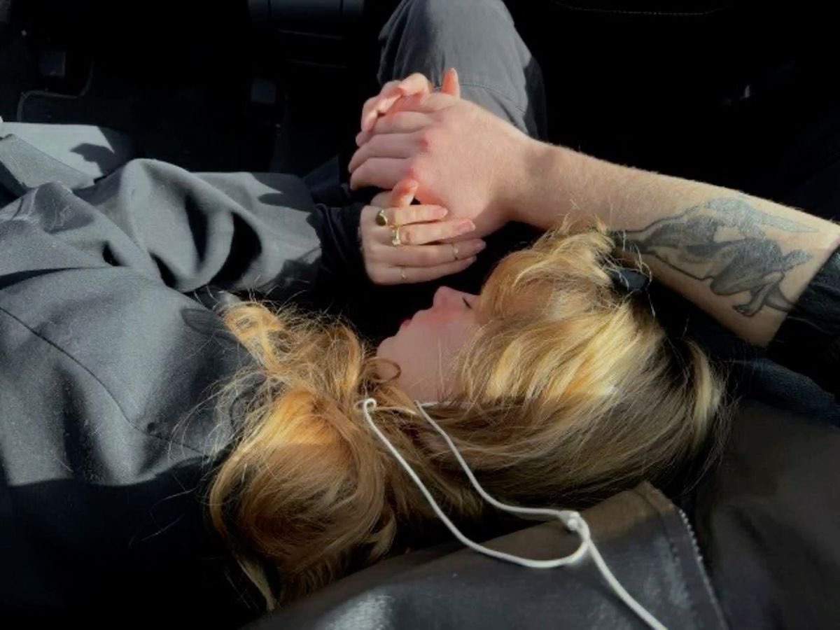 ⋅ꫂ ၴႅၴ. (@theholykiss) on Twitter photo 