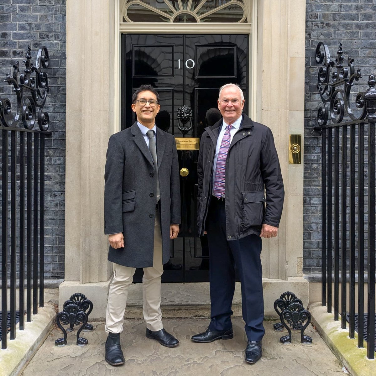 NWHC_'s tweet image. Great opportunity for our Director, Dave Raval and Chair, David Lennan to be invited to No.10 today to meet with Energy and Net Zero Advisors.
On an important day for unlocking growth, the NWHC were pleased to share their innovative solutions to support the #WarmHomesPlan.