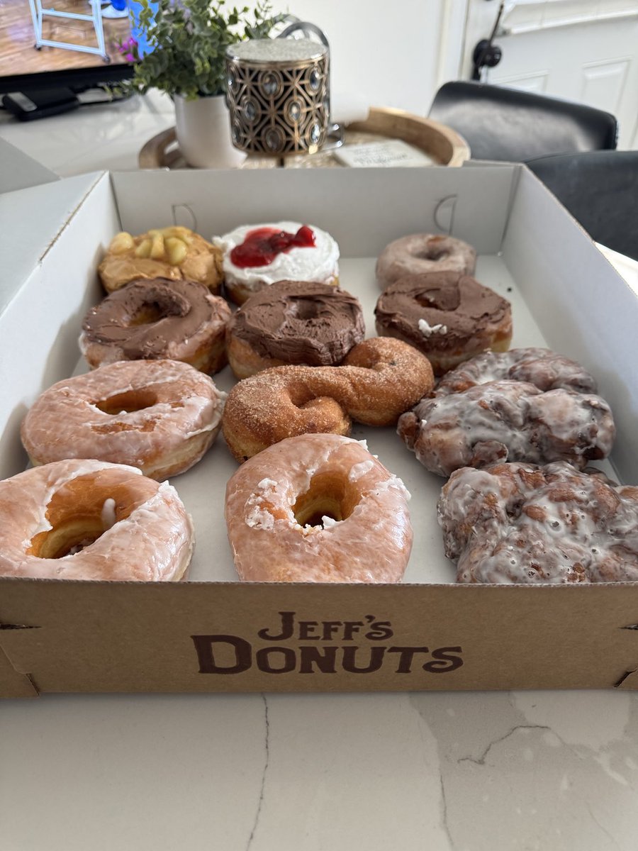 Pretty darn good doughnuts! #Jeff’sdoughnuts