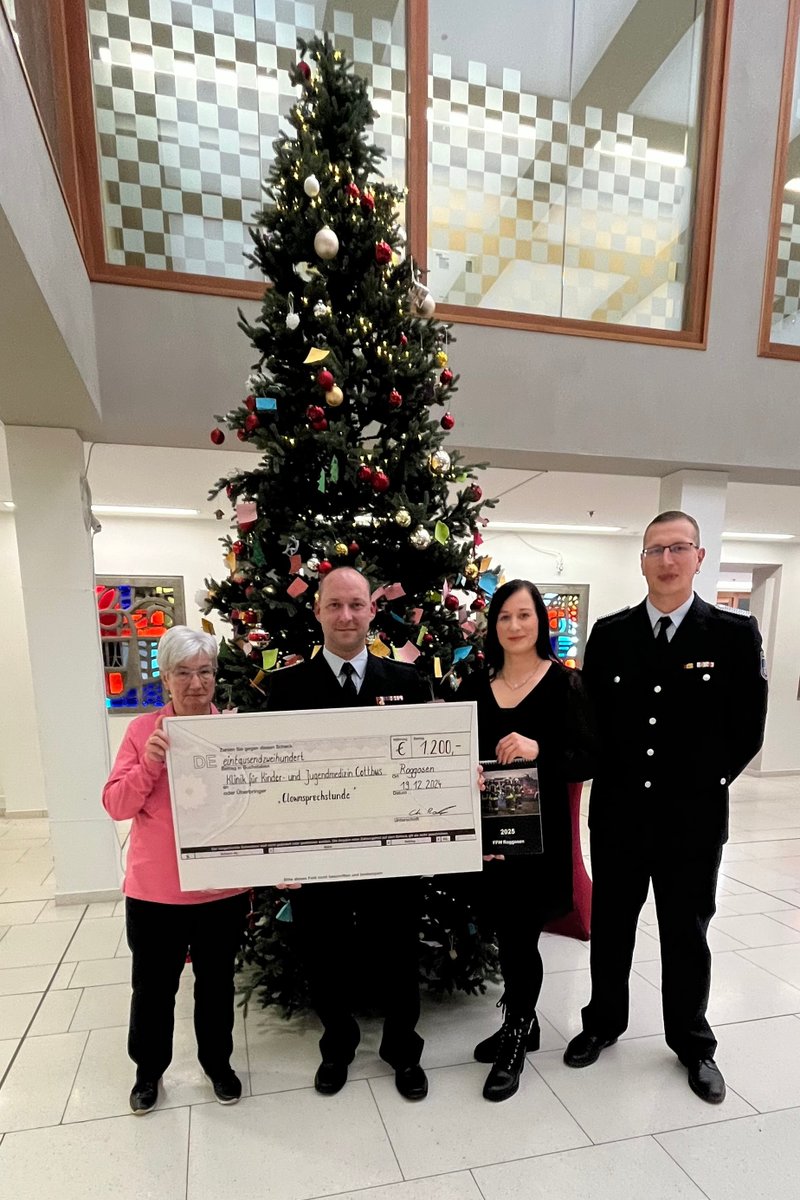 Im Jahr 2024 konnte die Ortsfeuerwehr Roggosen auf ihr 100-jähriges Bestehen blicken. Im Rahmen dieses Jubiläum organsierten die Kameraden eine Spendenaktion für den Förderverein der Klinik für Kinder- und Jugendmedizin in Cottbus:
kfv-spn.de/aktuelles-1/a-…