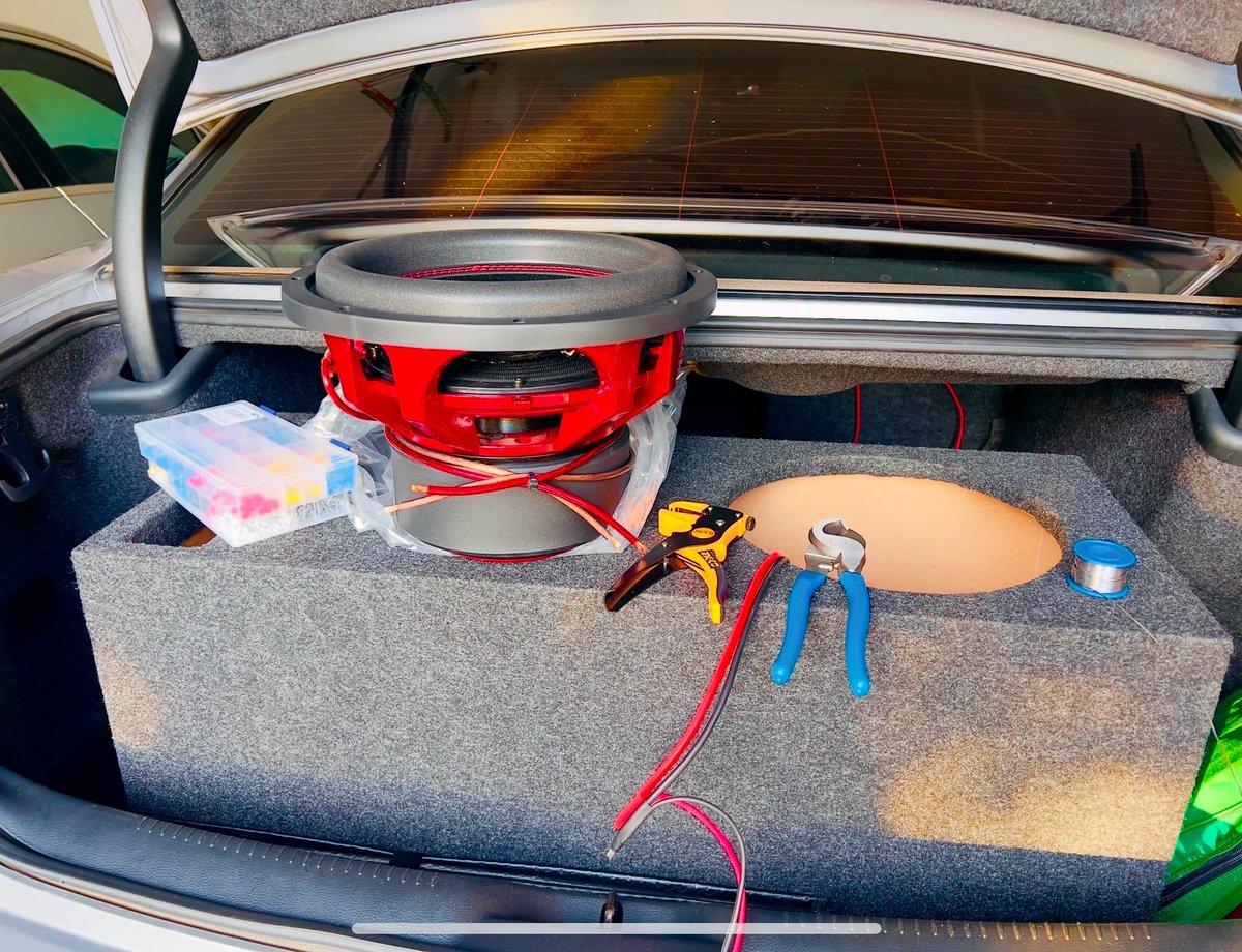 ┌ ── S Λ R G E ── ┐ tweet media