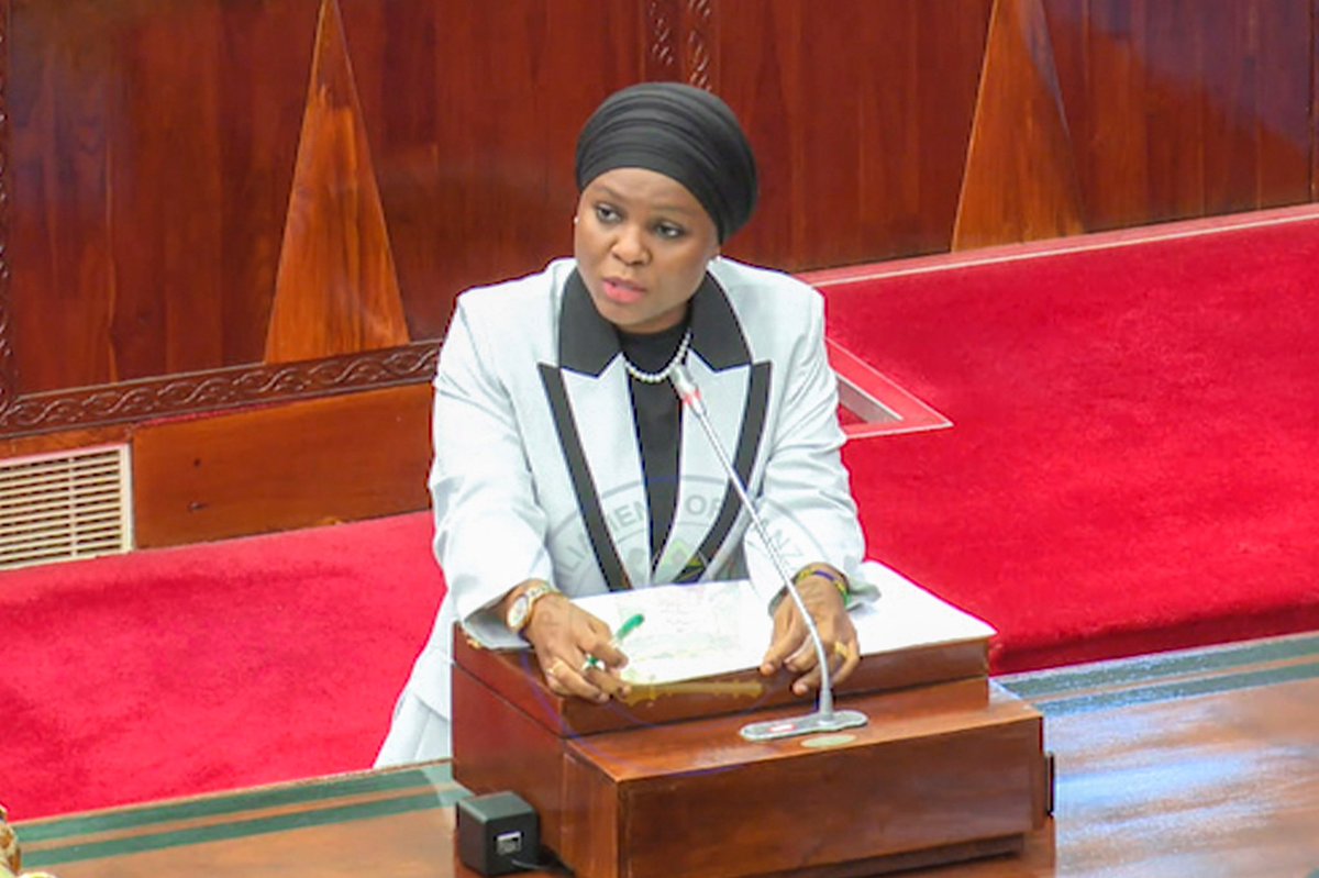 VITUO VYA AFYA VYA KIMKAKATI KUJENGWA KILA JIMBO

 OR-TAMISEMI 

 Naibu Waziri, Ofisi ya Rais, TAMISEMI  Mhe. Zainab Katimba amesema Serikali katika Mwaka wa Fedha 2024/25 itapeleka Sh.Milioni 250 kwa kila Jimbo, Tanzania Bara kwaajili ya kuanza ujenzi wa vituo vya afya vya