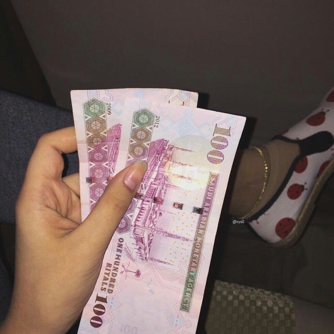 الذي معه مثل تيه يجي لي موش يجي يقول لي اثبتي .. لسى راجع الان من  فوق زب ما يرحم اني فداء لوه🔥😋

#معصيتي_راحتي #اليمن #نيك #سكس #وصابية #وصابيه #متناكه