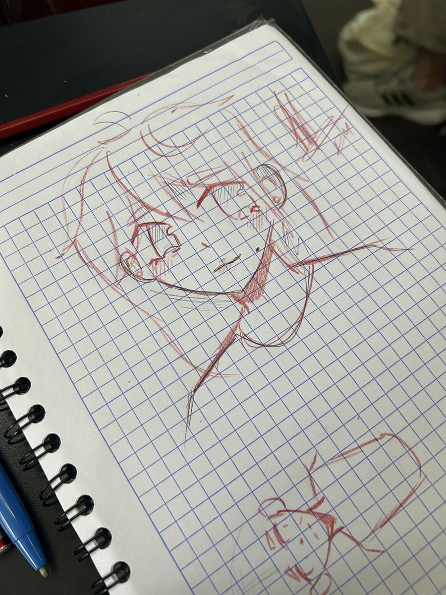 danniss___'s tweet photo. Lo que uno hace en vez de tomar clases 
#red #drawing https://t.co/lnoWsssxQ2