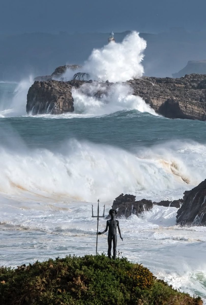 Temporal en el Cantábrico… una foto de Fernando San Miguel