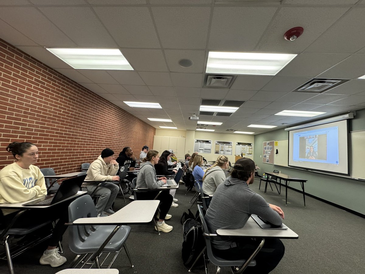 MS S&amp;C students learning what it takes as a young coach from some of the best at UF 

Thankful for <a href="/CoachPaulC/">Paul Chandler</a> and his mentorship of our students. 

💪🦬🤝🐊

<a href="/HardingStrength/">Harding Strength & Conditioning</a> 
<a href="/FloridaGators/">Florida Gators</a>
