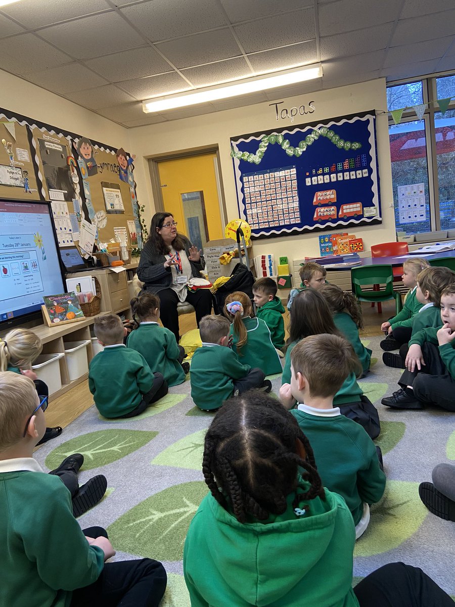 Mrs Tufty spent time yesterday teaching children about how to be safe when crossing the road. <a href="/StMarysCIW/">St Mary's Church in Wales Primary School, Brynmawr</a> #smciwhealthy