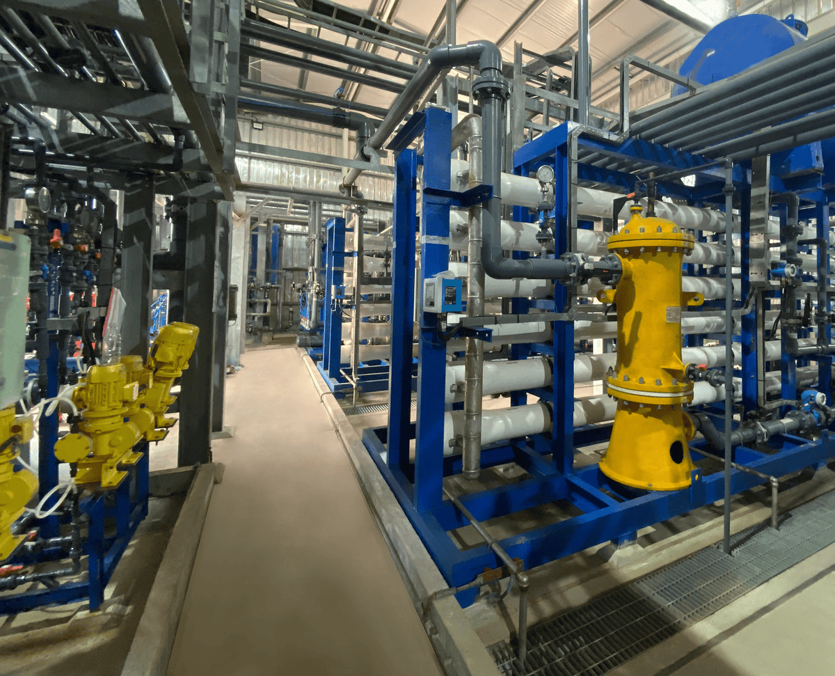 Gradiant_Corp's tweet photo. Gradiant is proud to deliver a state-of-the-art #SWRO desalination system for the 350 MW LNG-Fired Power Plant in Sri Lanka - providing efficient #brinerecovery, maximized uptime, &amp; 60% energy savings.

Contact us to see how you can Experience Different: https://t.co/JPVuWa4Uj6 https://t.co/8Bat0jk9R4