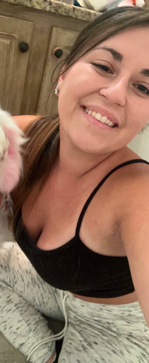 MistressMeagan's tweet photo. It’s 1 pm and you useless men haven’t paid me enough. Send more. https://t.co/7MlLOPqBed #findom #domme #paypiggy #sub #cashdom #femdom https://t.co/s6URKOFtci