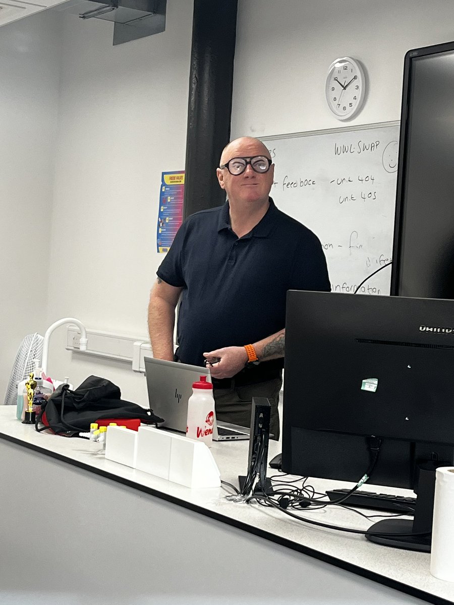 Laura Milward tweet media