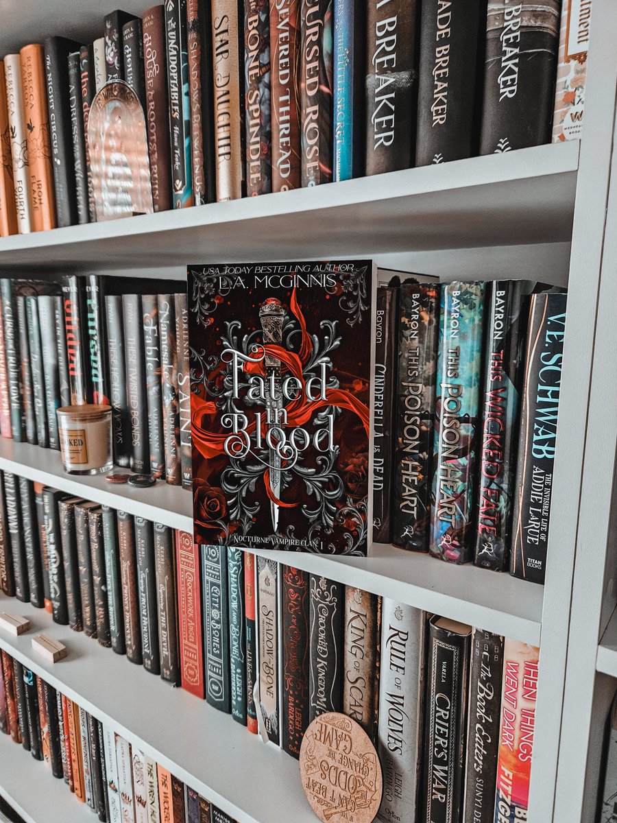 ReadingCaff's tweet image. “Slayers. Vampires. A deal with the devil. Fated in Blood is a reverse harem romance that will have you questioning every moral compass you have. 🩸🔥 Enemies-to-lovers tension? EXQUISITE. Grab this now! #FatedInBlood #VampireRomance”