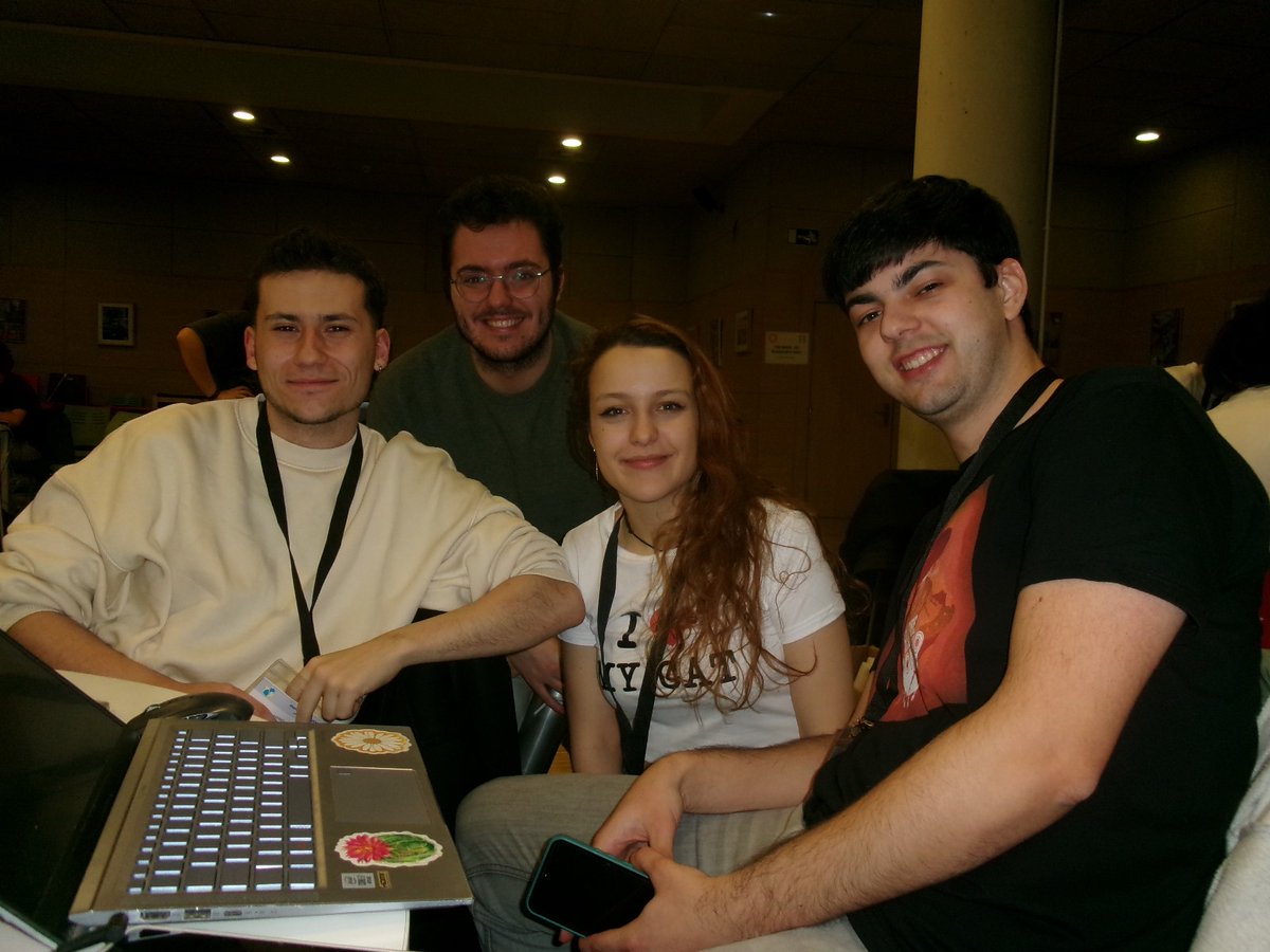 This year has been amazing!
Special thanks to the <a href="/GamejamMadrid/">Madrid Game Jam UCM</a> organization, who have made the best GGJ experience in years possible!

Also thanks to all the people and friends who have worked on this game!
Look how cute we are! 💋💋💋