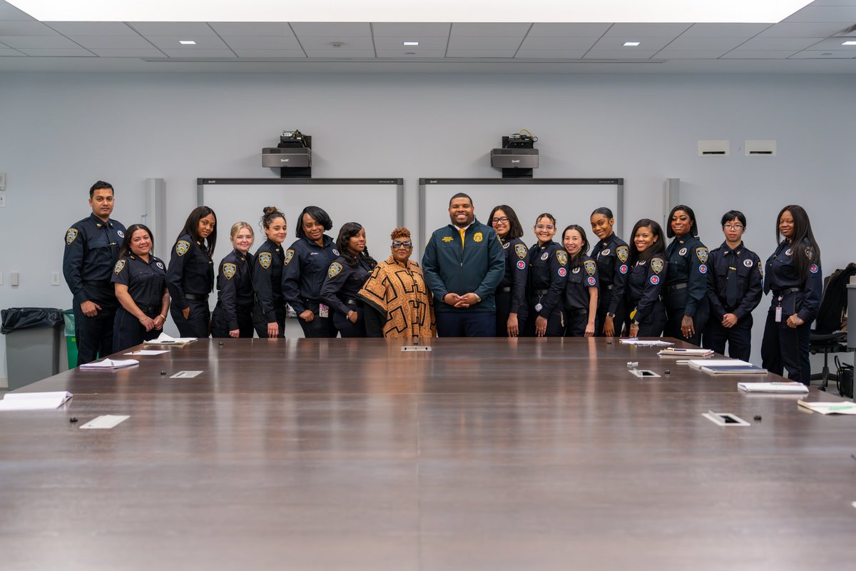 Yesterday, The Community Affairs Bureau had the wonderful opportunity to address the new class of Police Communication Technicians (911 Operators) about victims and engagement. We invited our great community partner Jackie Rowe-Adams who gave her personal story of losing two of